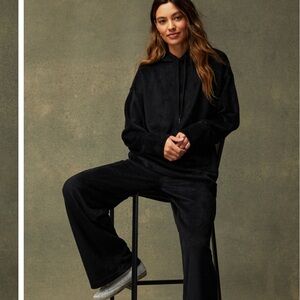 Dark Green Fabletics Cozy High Waisted Pants & Sweater